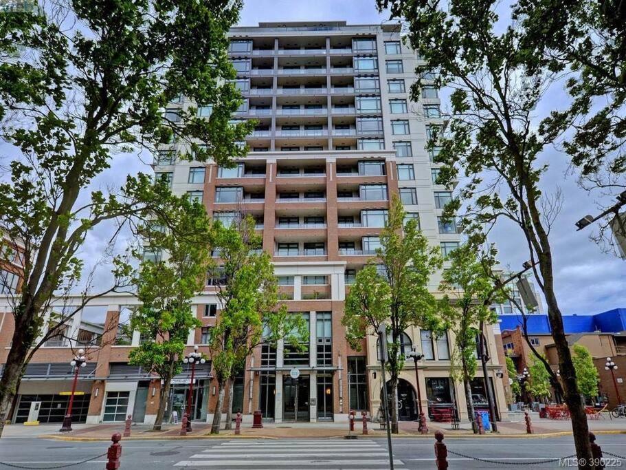 Modern 2 Bedroom Ocean Views Victoria Downtown Free Parking Exterior foto