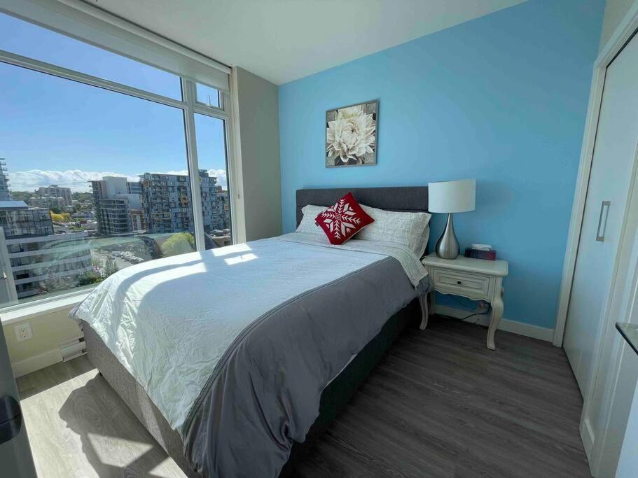 Modern 2 Bedroom Ocean Views Victoria Downtown Free Parking Exterior foto